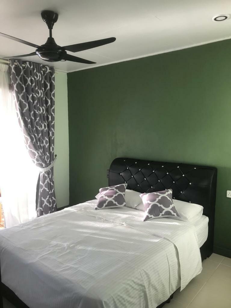 Perhentian Chomel Chalet Kampong Pasir Hantu Exterior foto